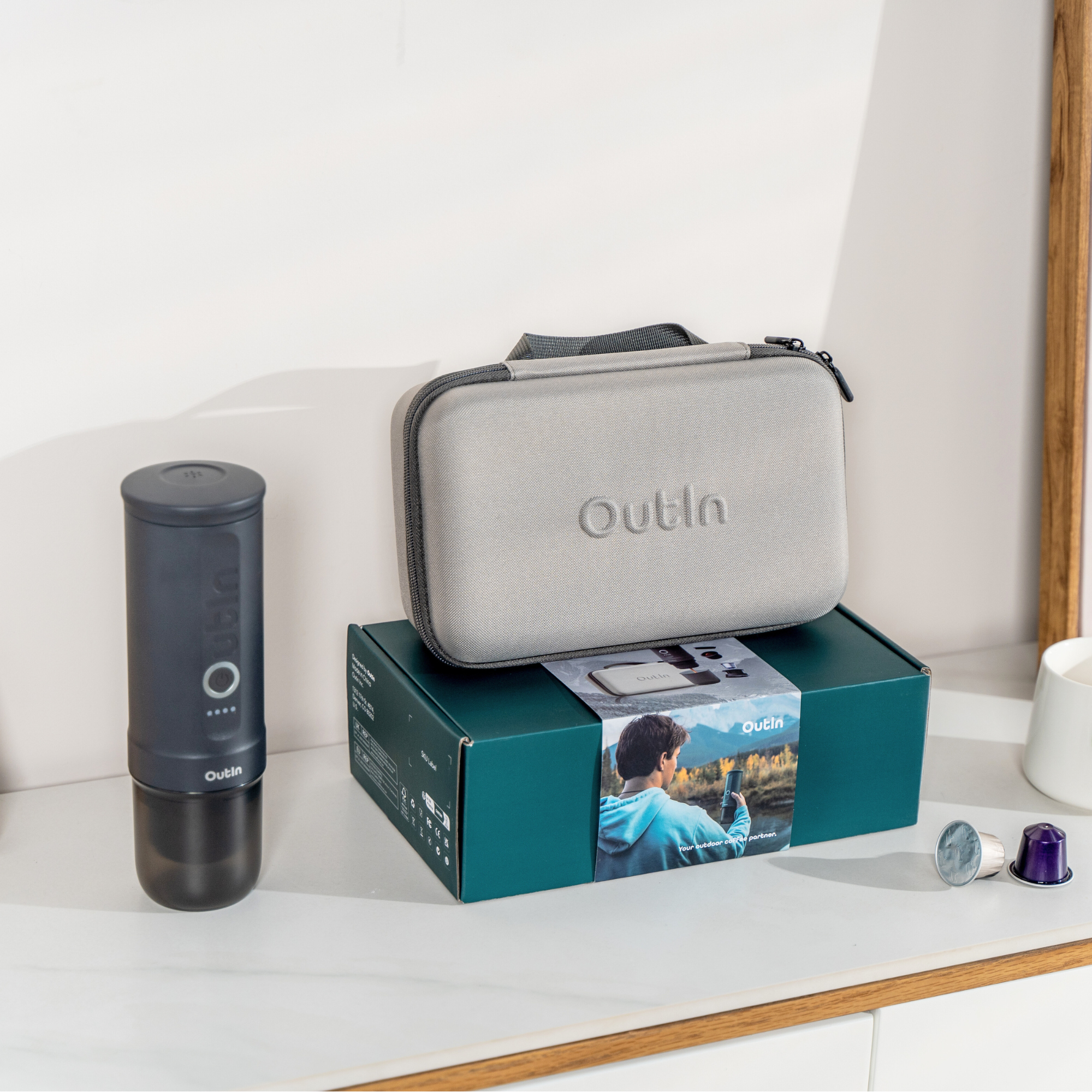 Outin Traveler Espresso Gift Set featuring Nano machine,and protective case